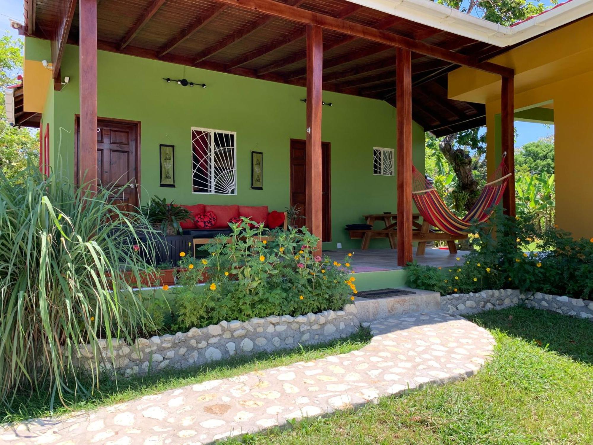 Green Queendom Farm And Lodging Oracabessa Eksteriør bilde